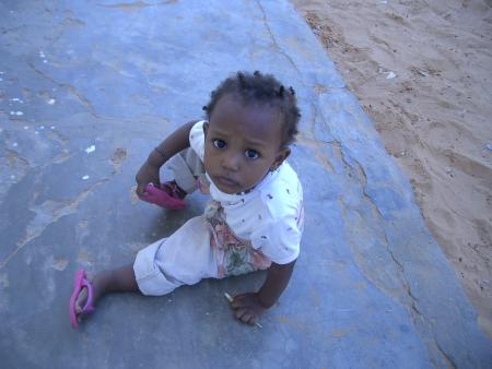 ELLE C'EST AMINA MA PETITE FILLE